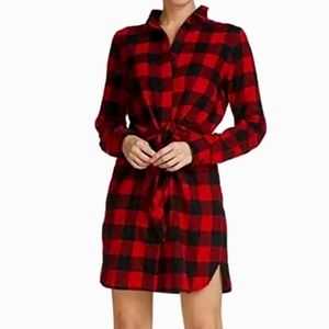 Elan tie front buffalo plaid long sleeve shirt dress. 100% Cotton, size Medium